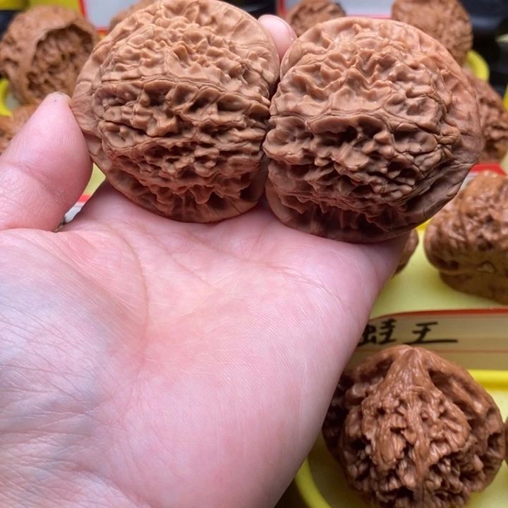 大叶紫檀（黑酸枝木类）官帽