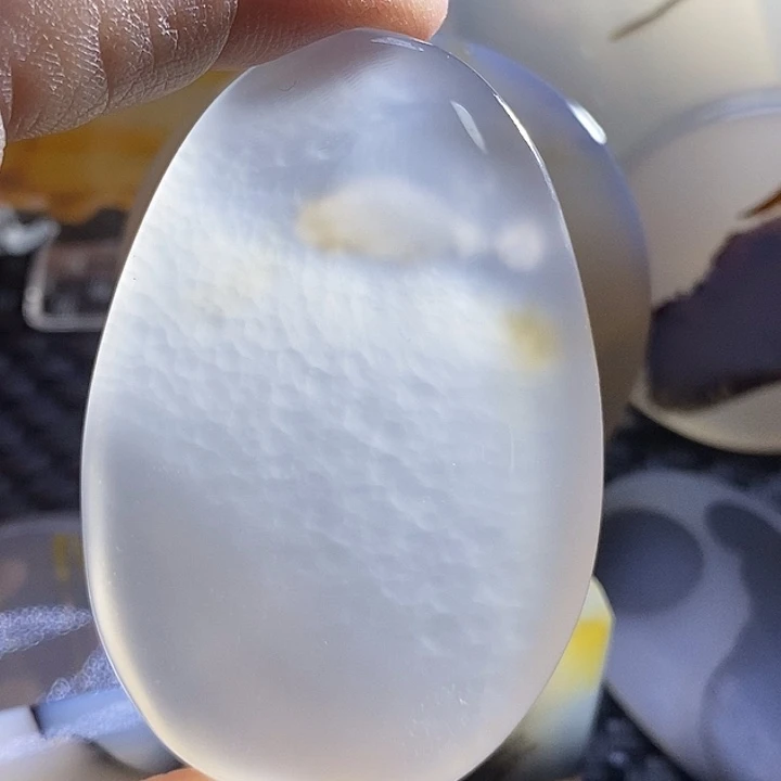 未镶嵌颈饰玛瑙/玉髓高**姐