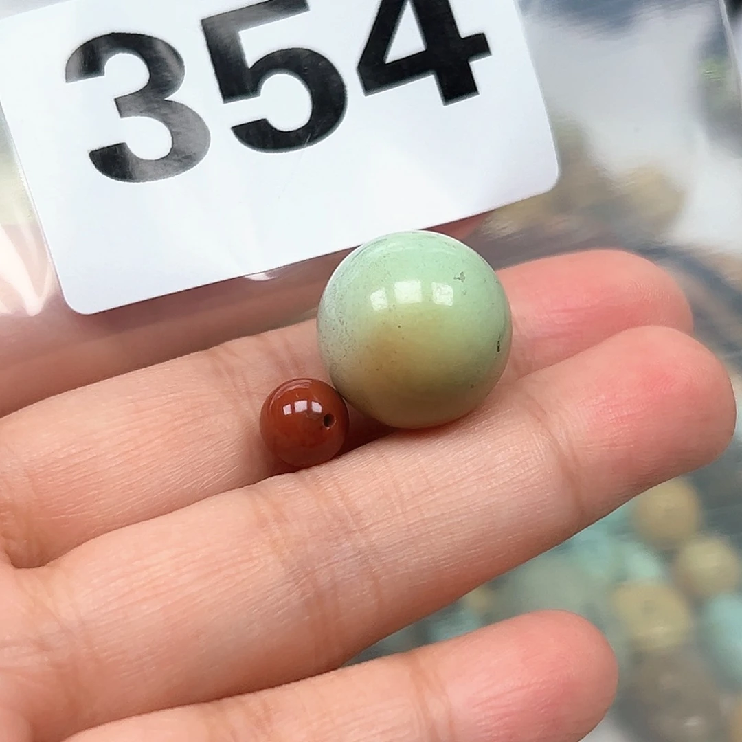 南红玛瑙未镶嵌珠宝奇石金**米