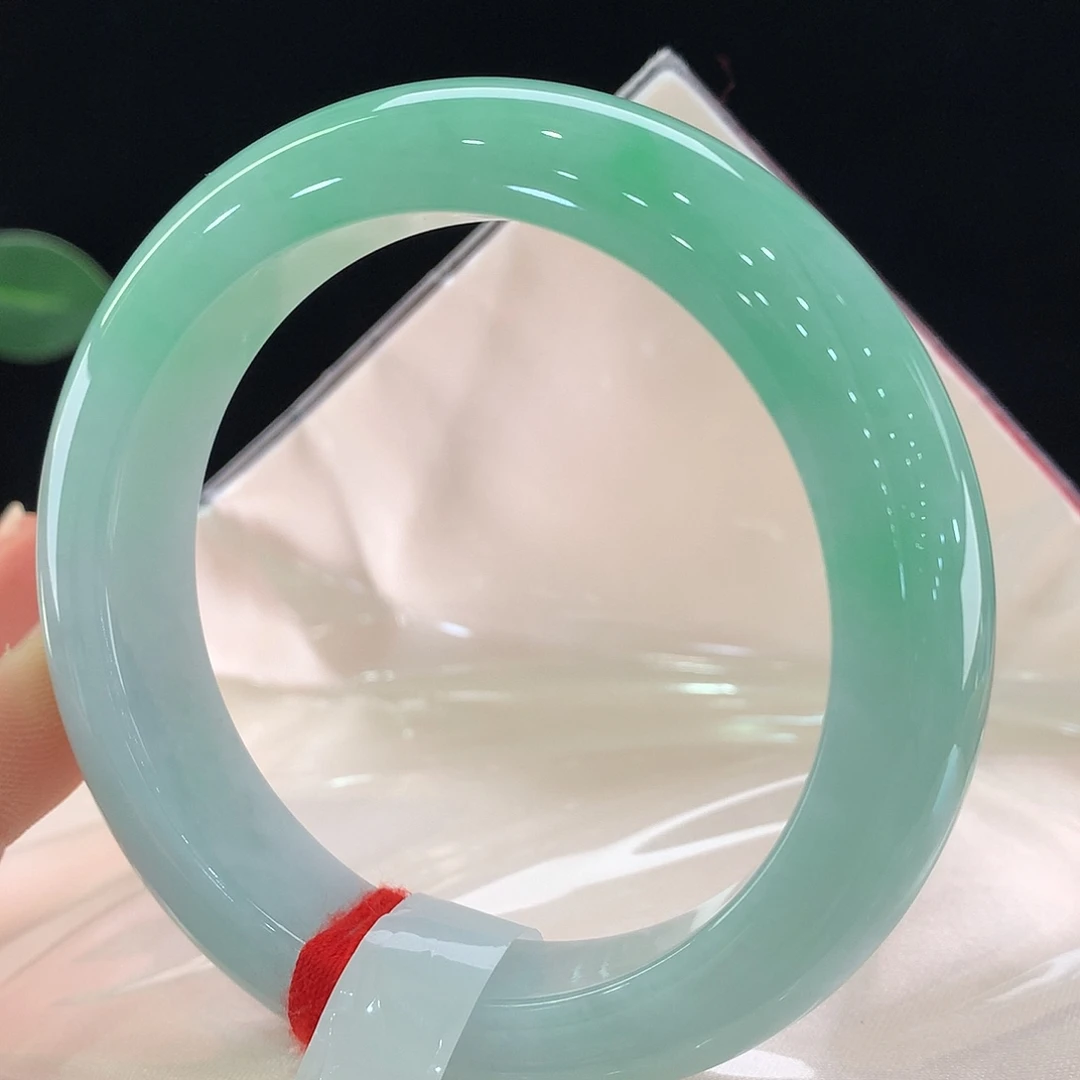 翡翠未镶嵌手镯0213