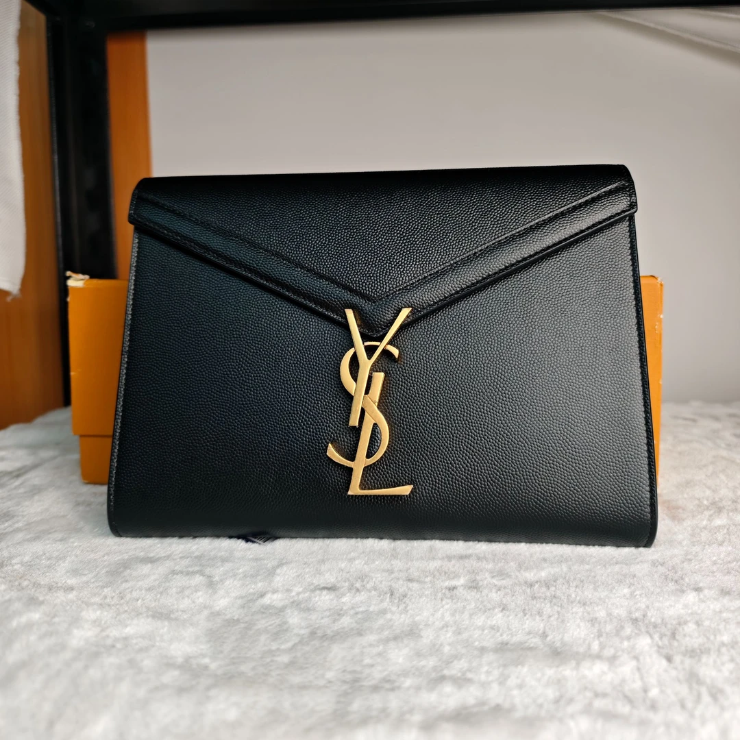 99新 YSL/圣罗兰 新款信封cassandra/黑金/单肩斜挎包/中号/D店