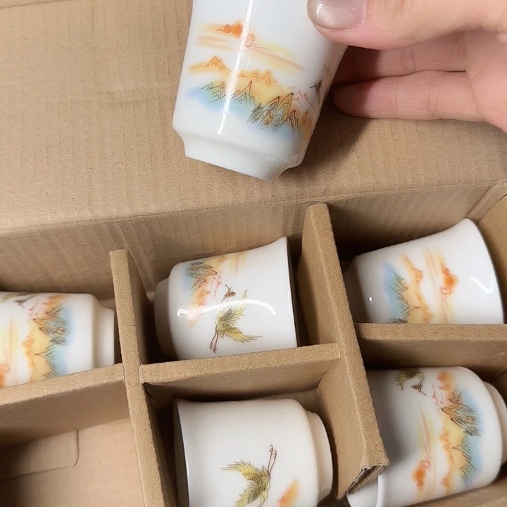 羊脂玉茶杯六个一组仙鹤