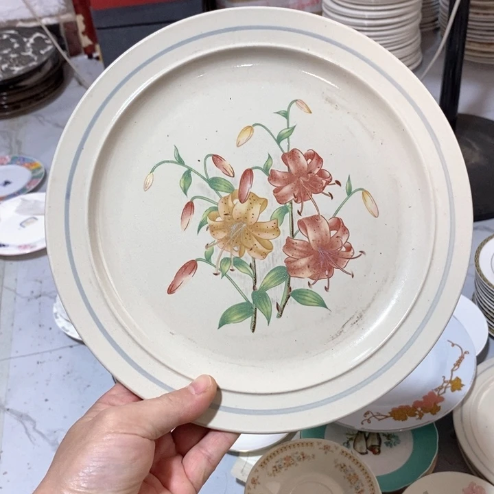 瓷片炻器瓷花托盘，釉上彩