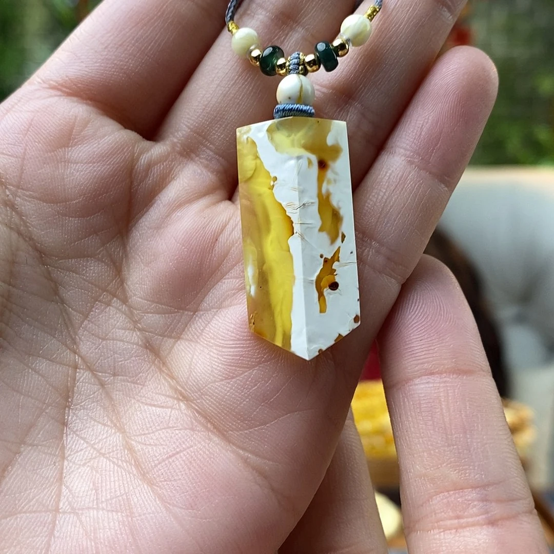 琥珀裸石银S925镶嵌蜜蜡盾牌