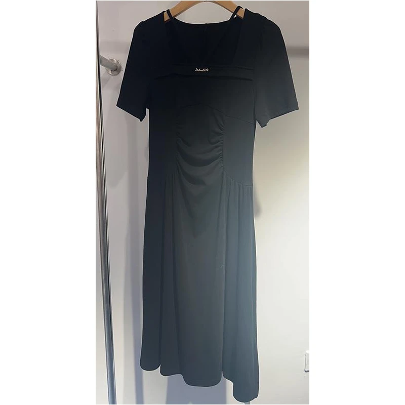 YL422381长款修身连衣裙