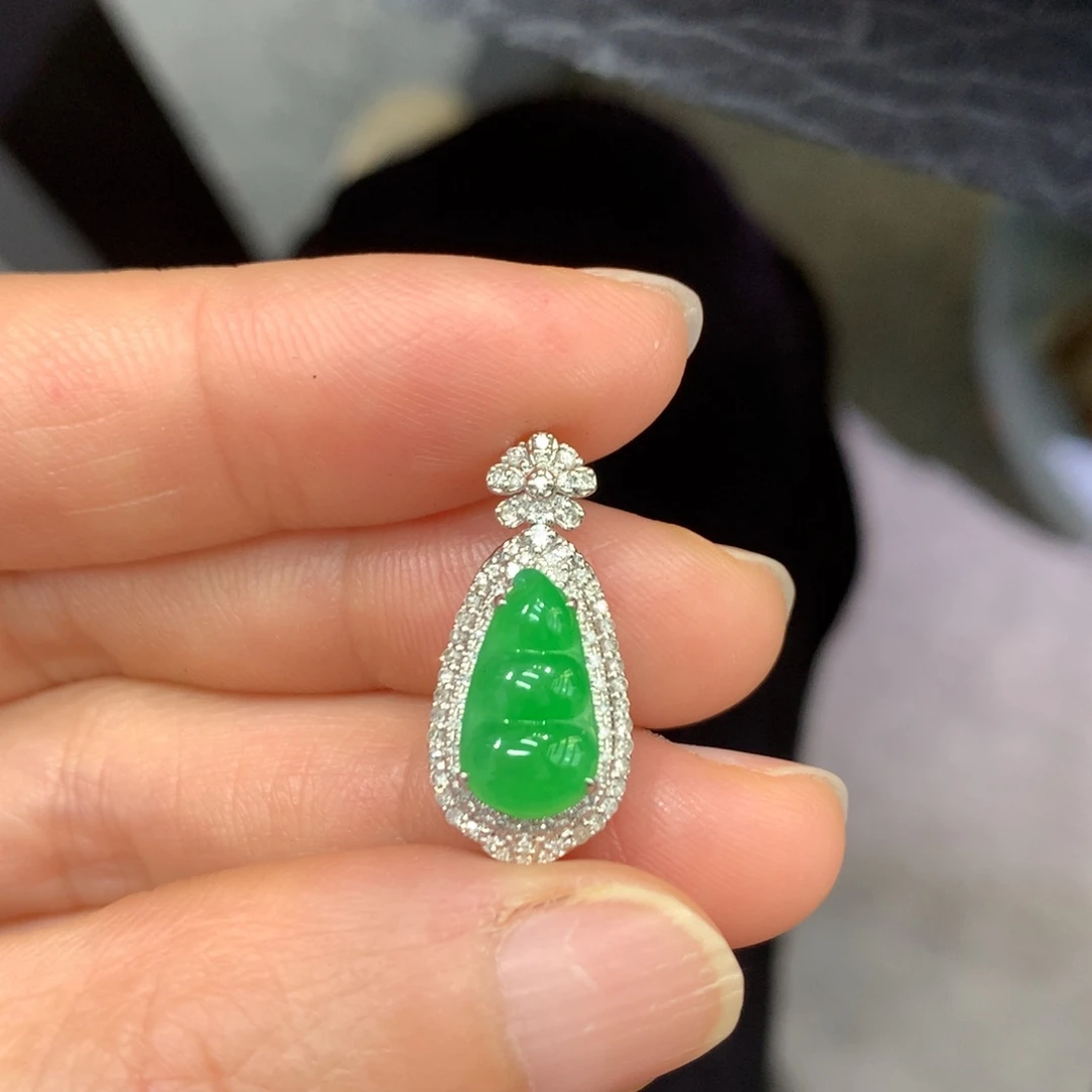 翡翠18K金镶嵌吊坠(不含链)