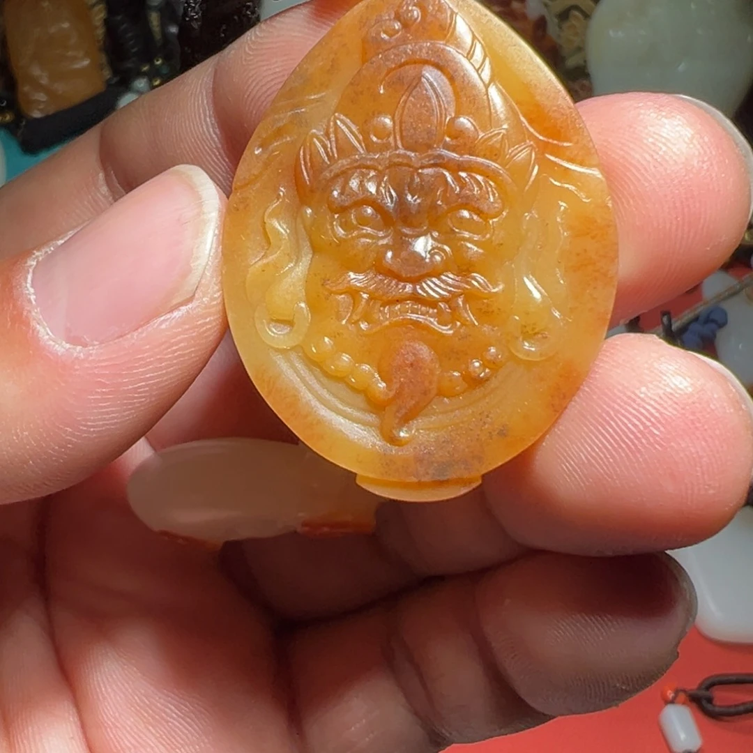 和田玉（糖玉）未镶嵌颈饰和田玉