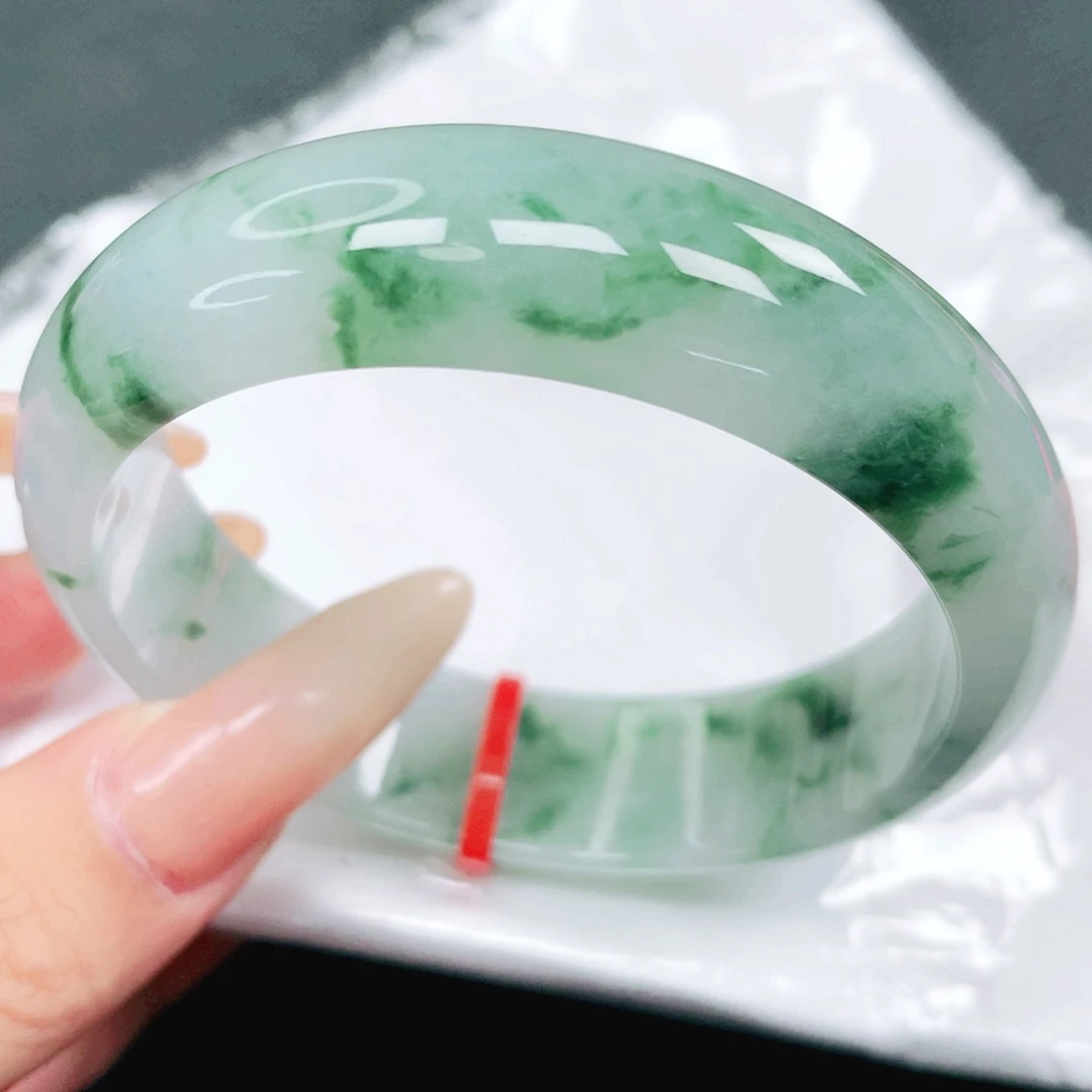 蚕***宝翡翠未镶嵌手镯56