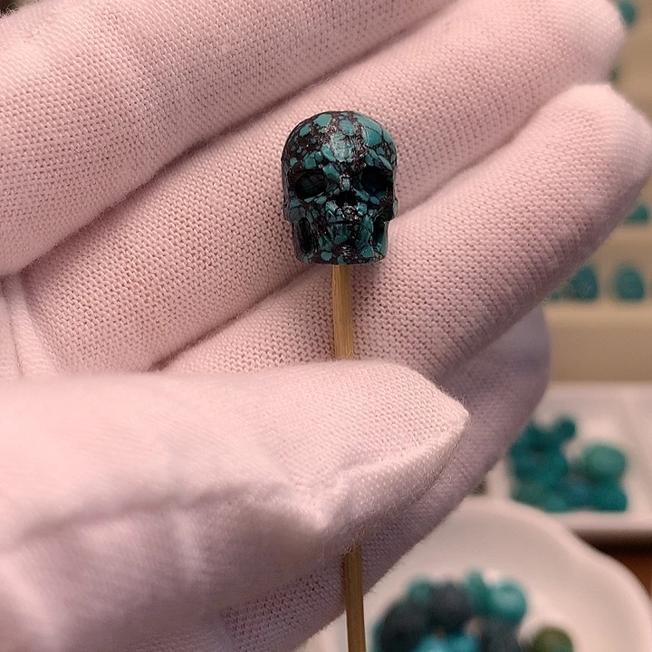 绿松石未镶嵌挂件