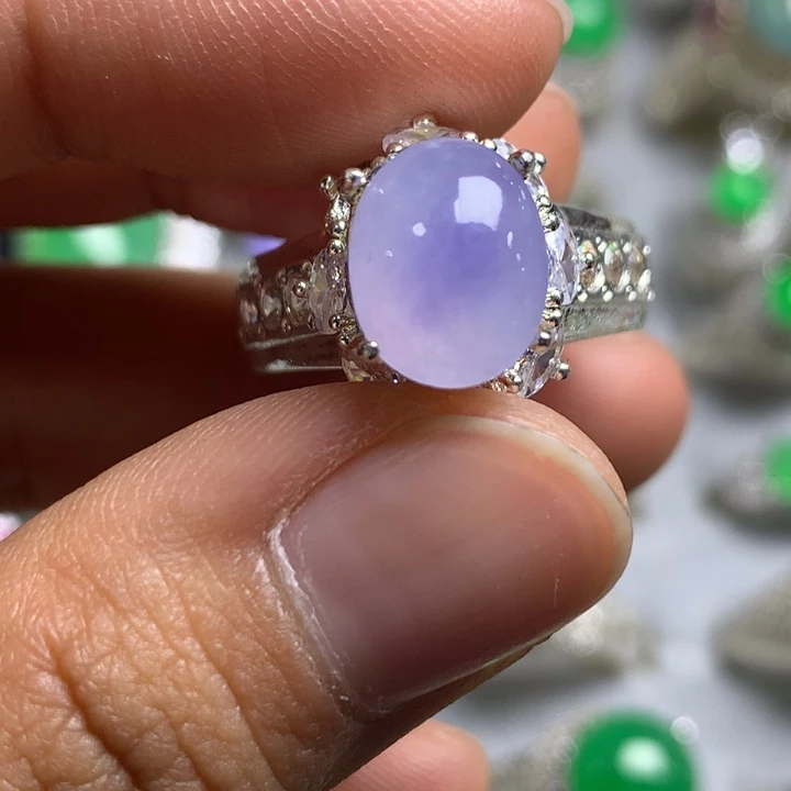 W***.翡翠未镶嵌戒指铜托，卖裸石，需要二次镶嵌