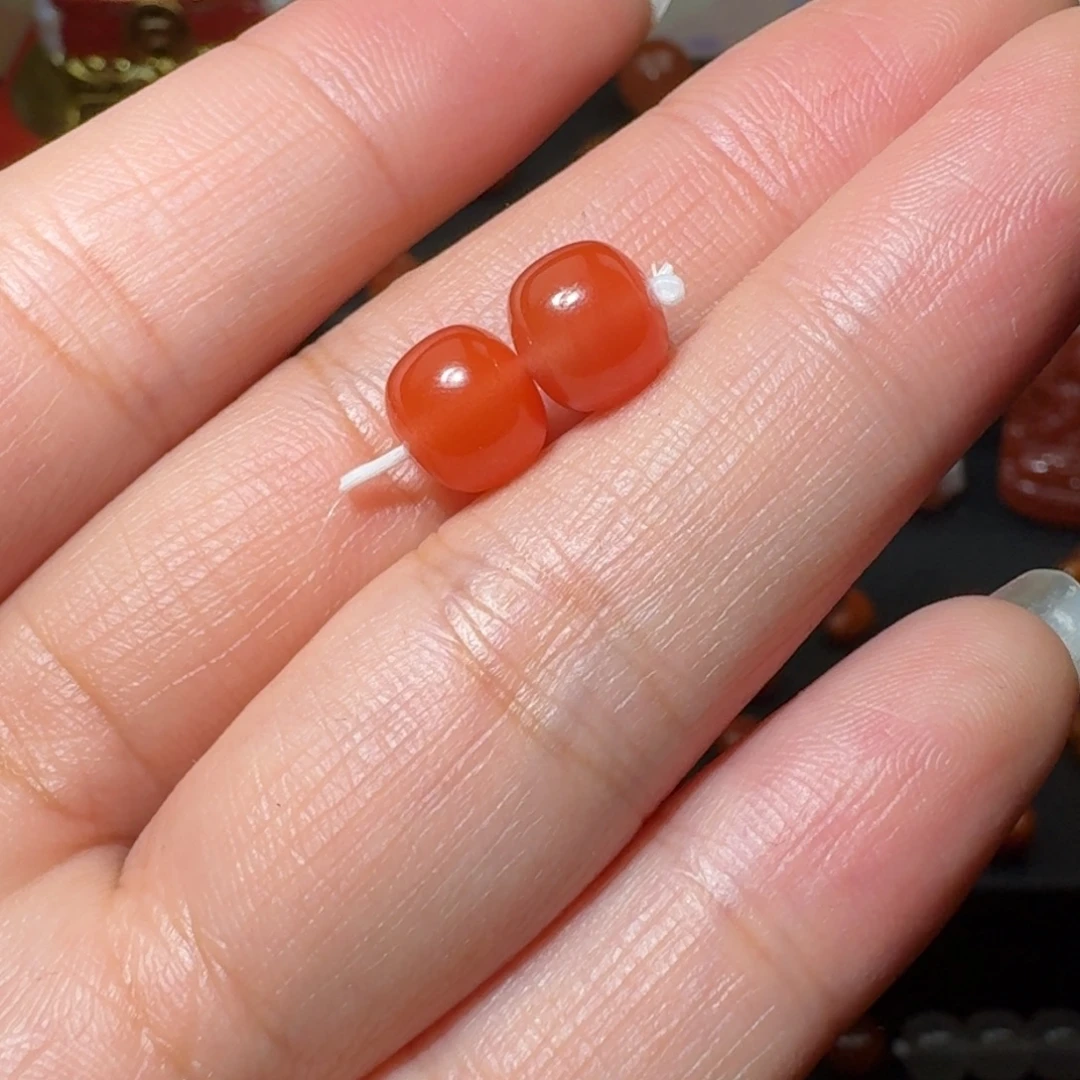 南红玛瑙未镶嵌樱桃红老型微纹10×8