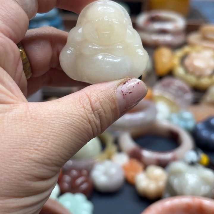 石英质玉未镶嵌手镯