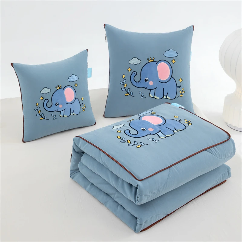 夏被多功能两用折叠车载专用抱枕汽车靠枕沙发空调被抱枕被子