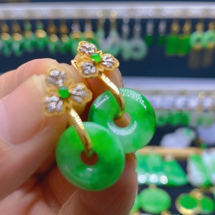 翡翠18K金镶嵌耳饰耳坠