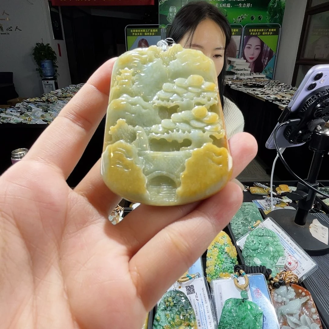 颈饰未镶嵌翡翠一