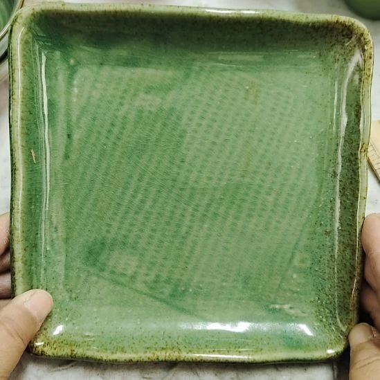 瓷片五厂，七厂各种摆件，瓷片，均有瑕疵！