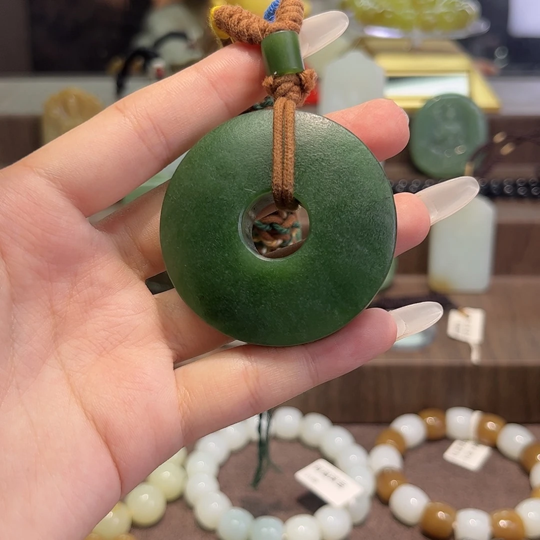 和田玉未镶嵌手串