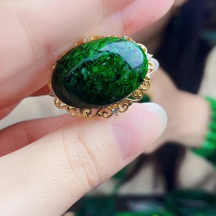 翡翠银S925镶嵌颈饰多样性