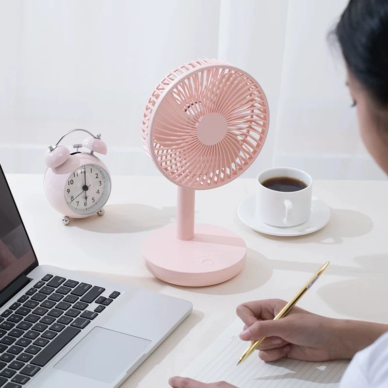 W款USB充电粉色桌面风扇