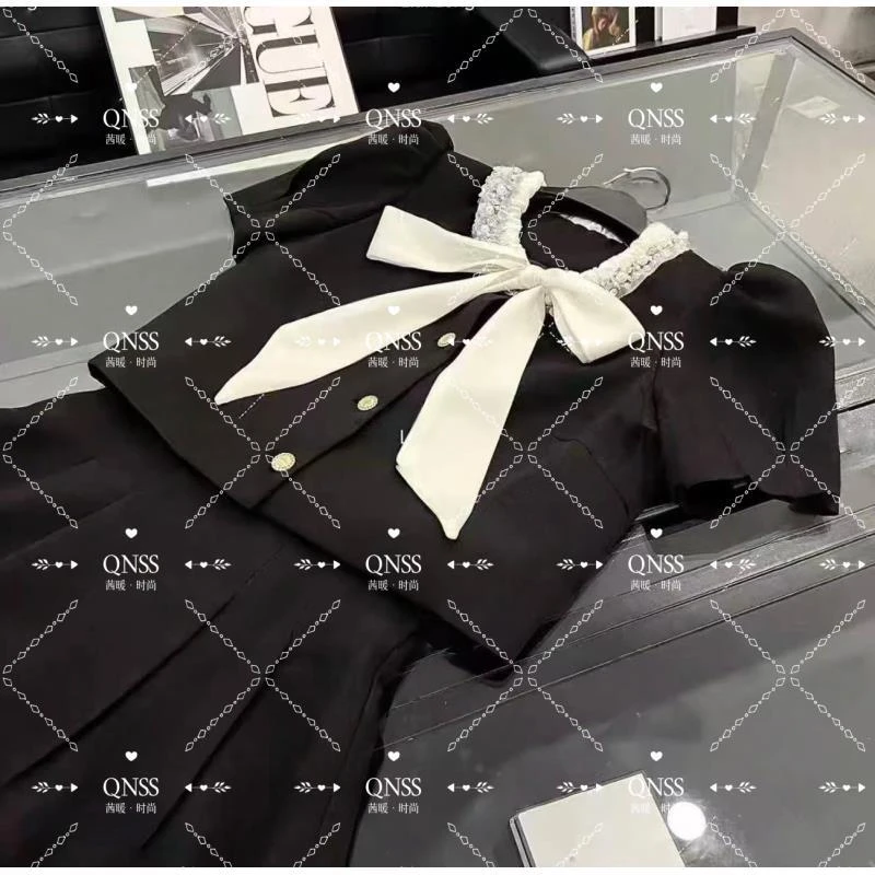 黑白两件套夏季显瘦短裙可爱风娃娃领连衣小香风2025新款高腰套裙