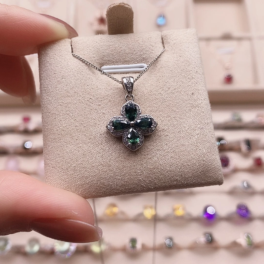 蓝宝石颈饰银S925镶嵌吊坠