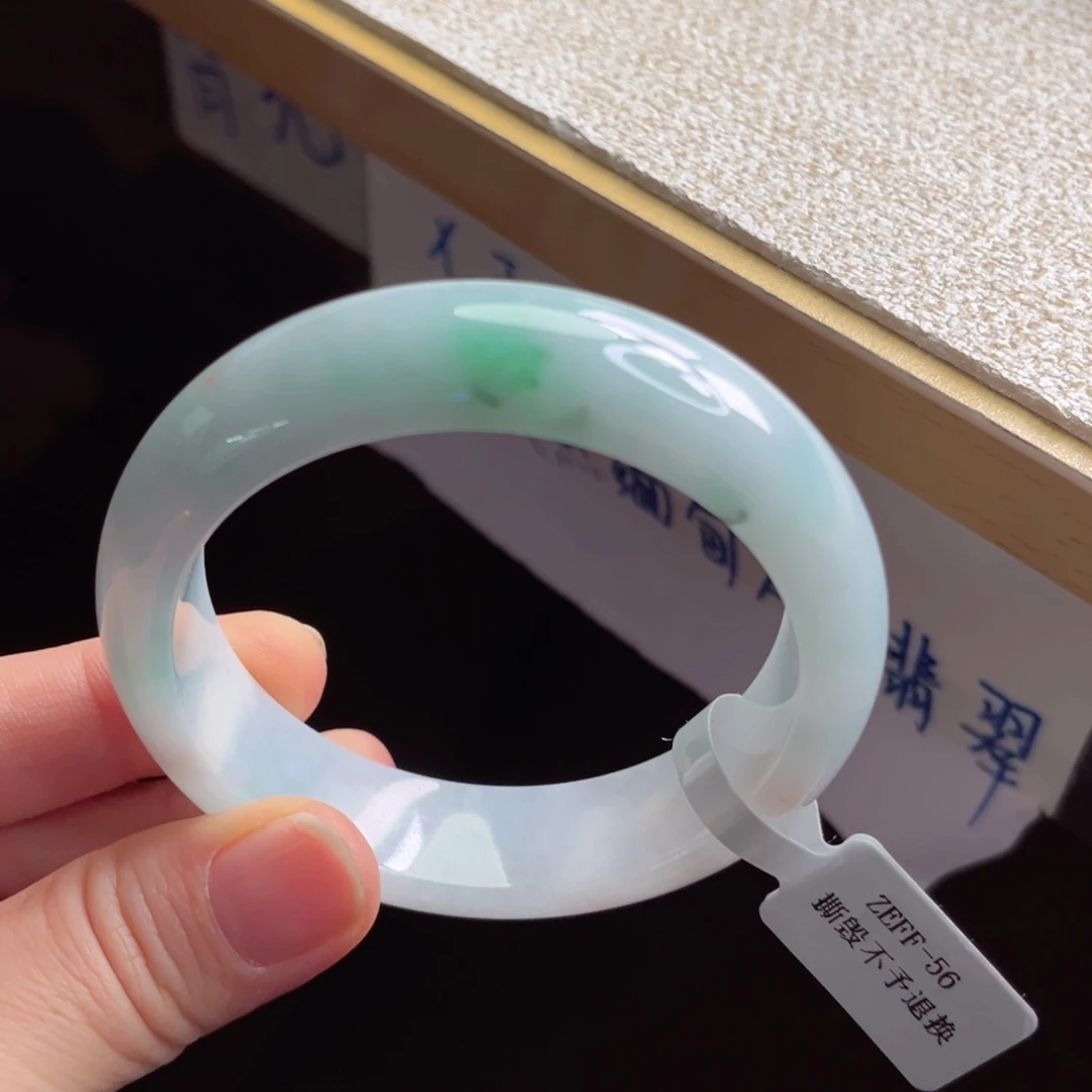 翡翠未镶嵌手镯手镯