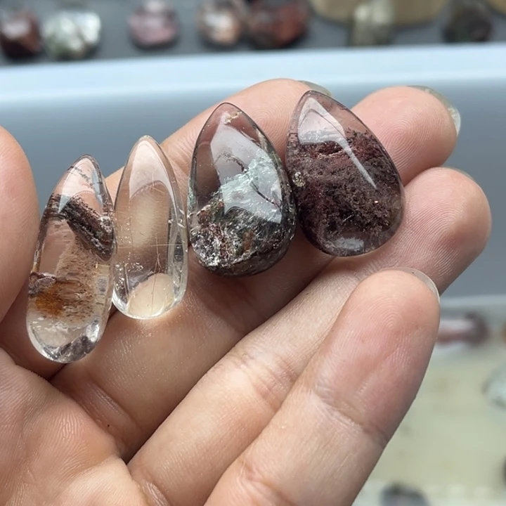 未镶嵌吊坠(赠链)水晶?***舞