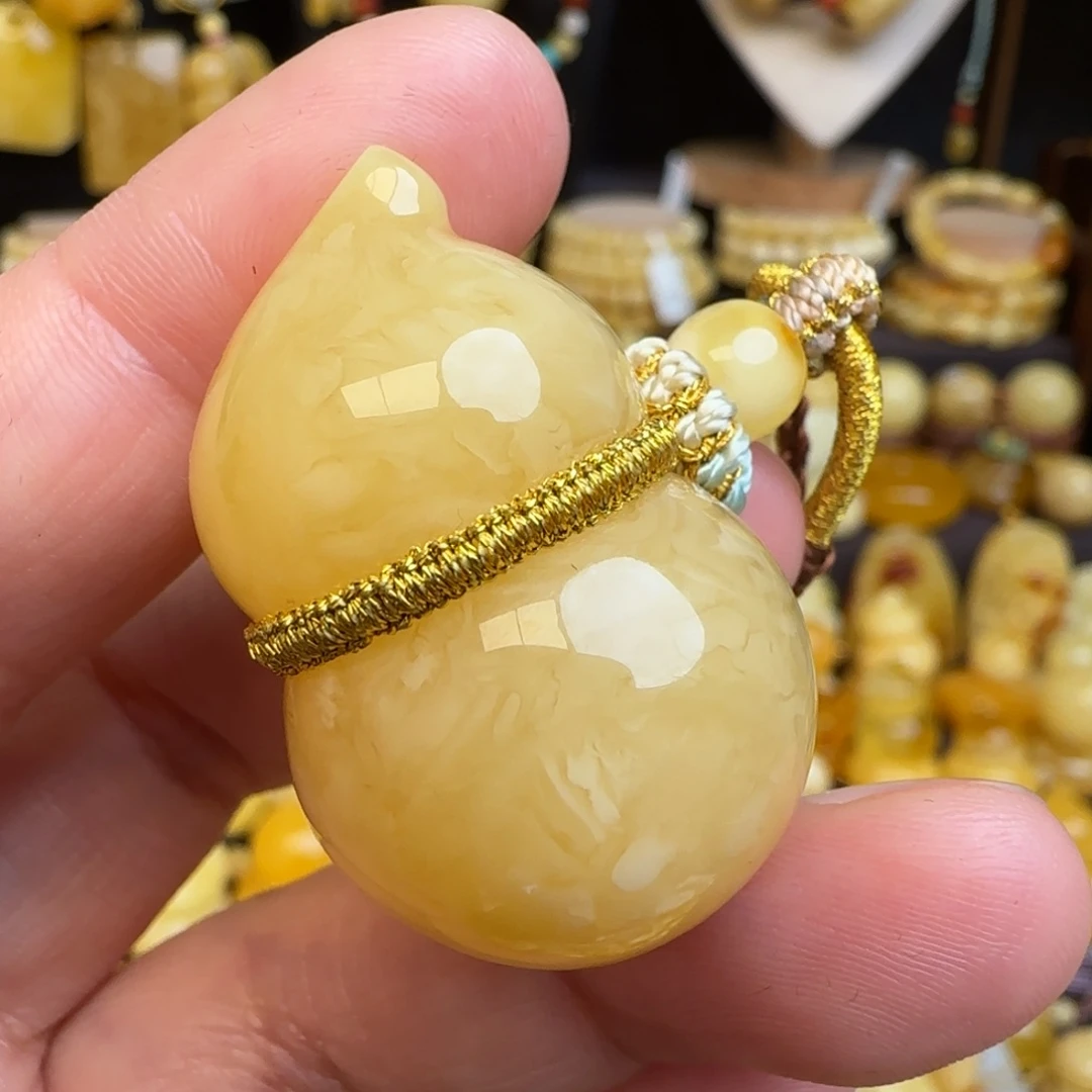 琥珀未镶嵌套链天然俄料浓蜡妖花蜜蜡葫芦吊坠