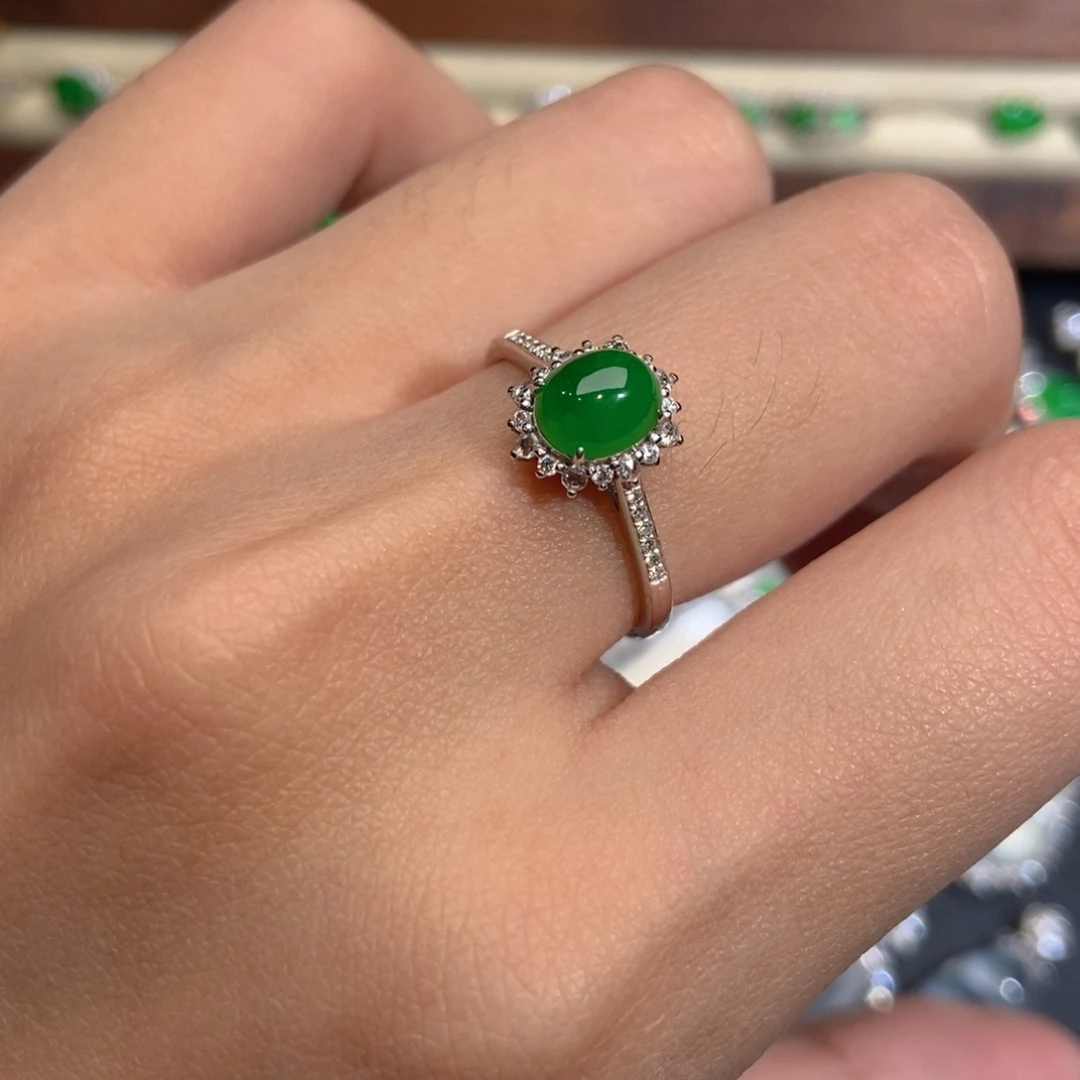 翡翠18K金镶嵌戒指天然缅甸A货翡翠