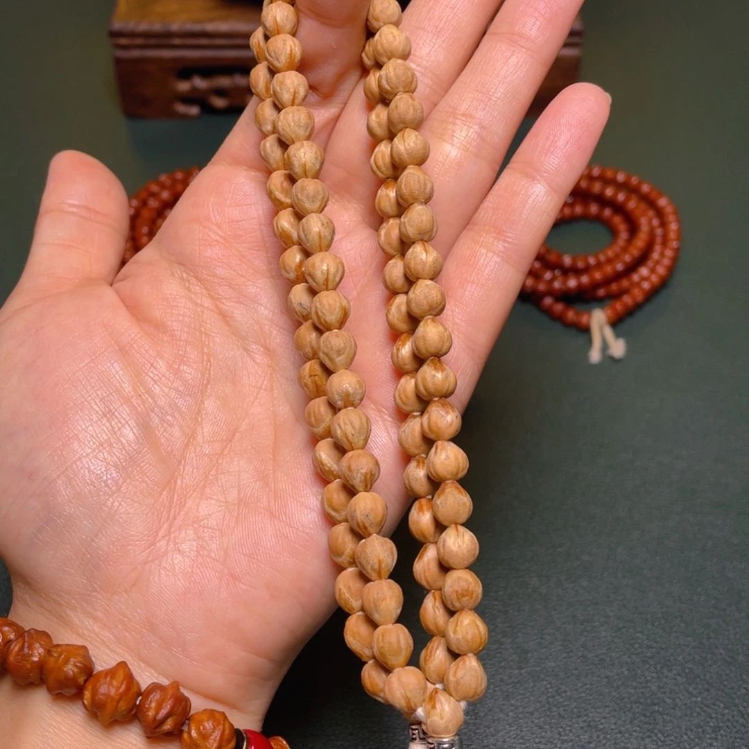 吊坠柏香籽/百香籽莲花手持