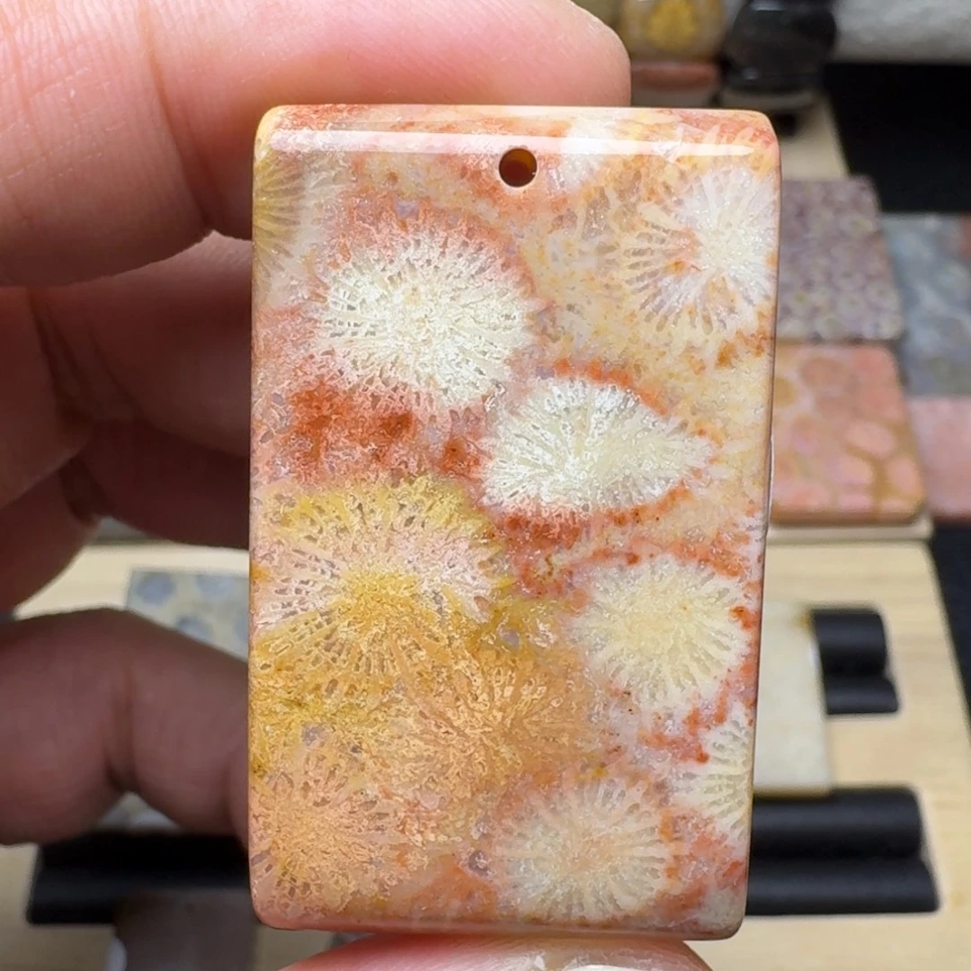 硅化玉未镶嵌纯天然色有机玉石保真色