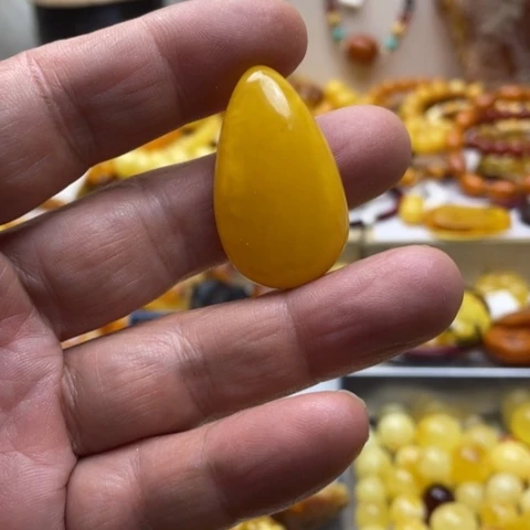 手串琥珀未镶嵌吊坠