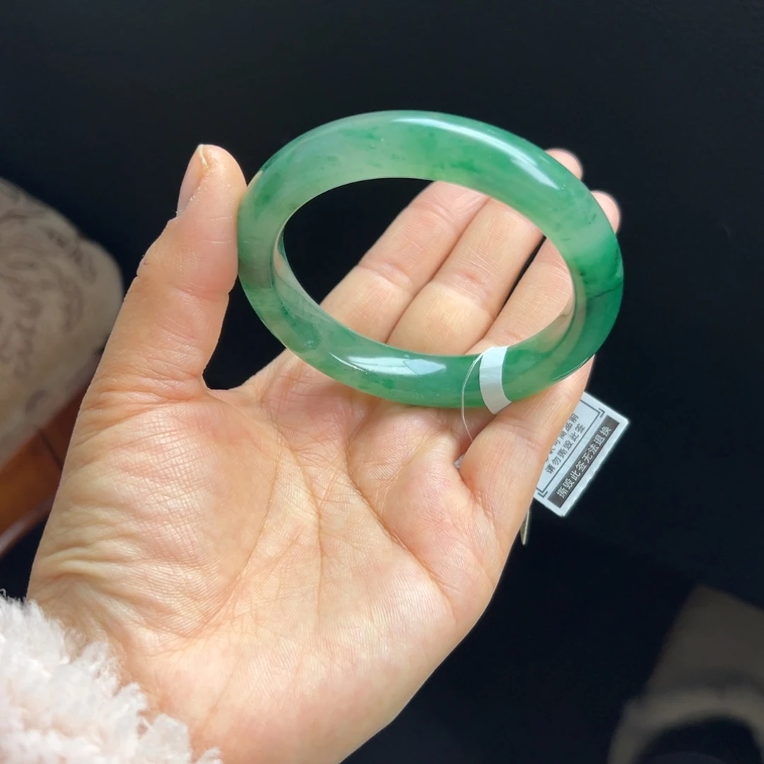 石英质玉未镶嵌手镯非洲翠5758