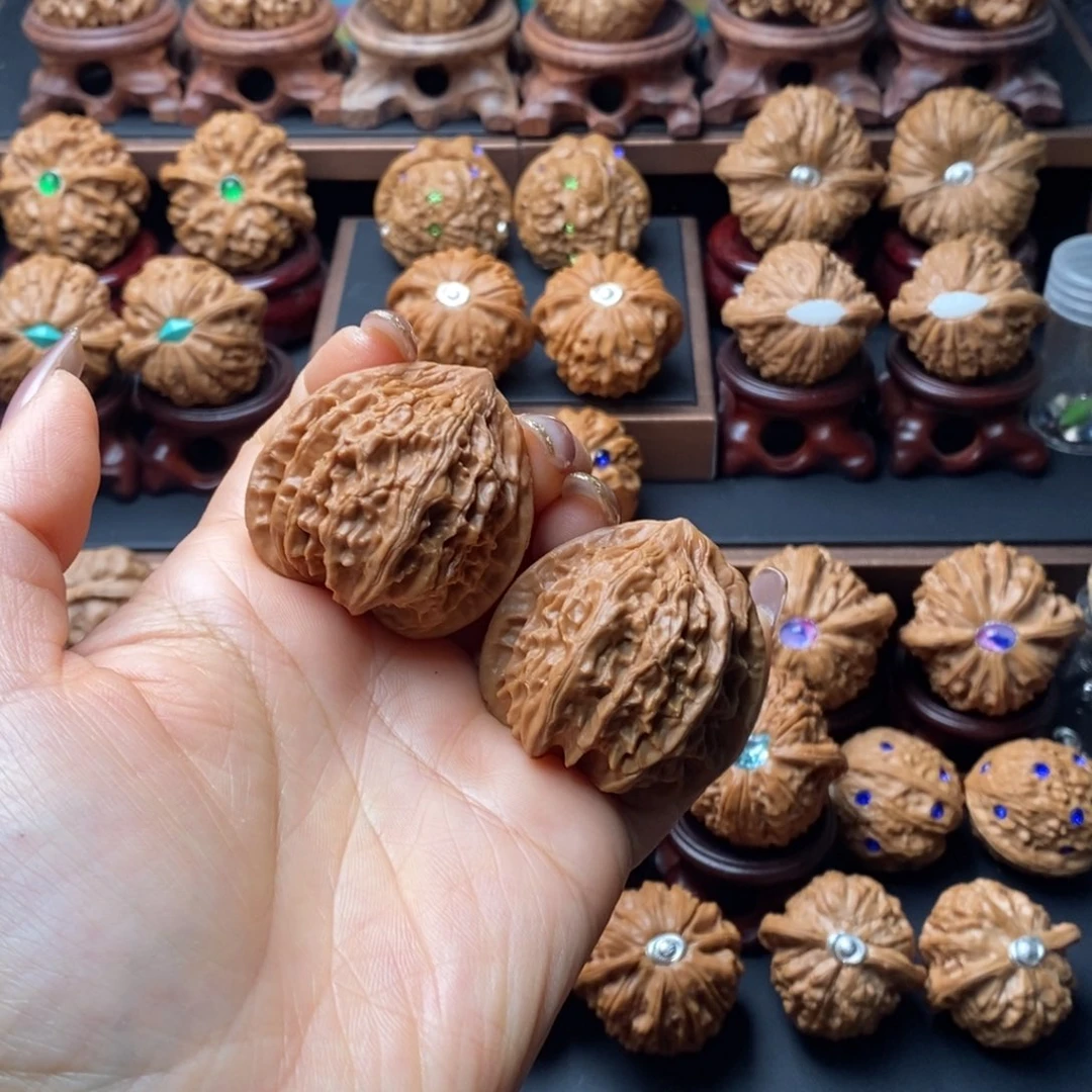 奇****文玩核桃吊坠雪灯笼