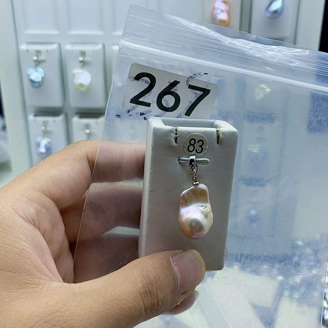 淡水珍珠合金颈饰
