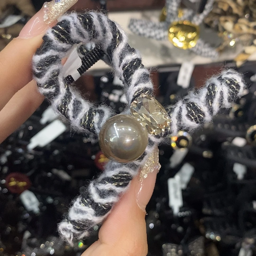 布艺铁合金五指短抓