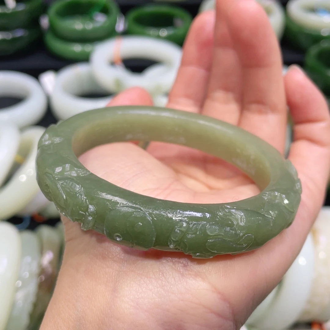 未镶嵌手镯和田玉43
