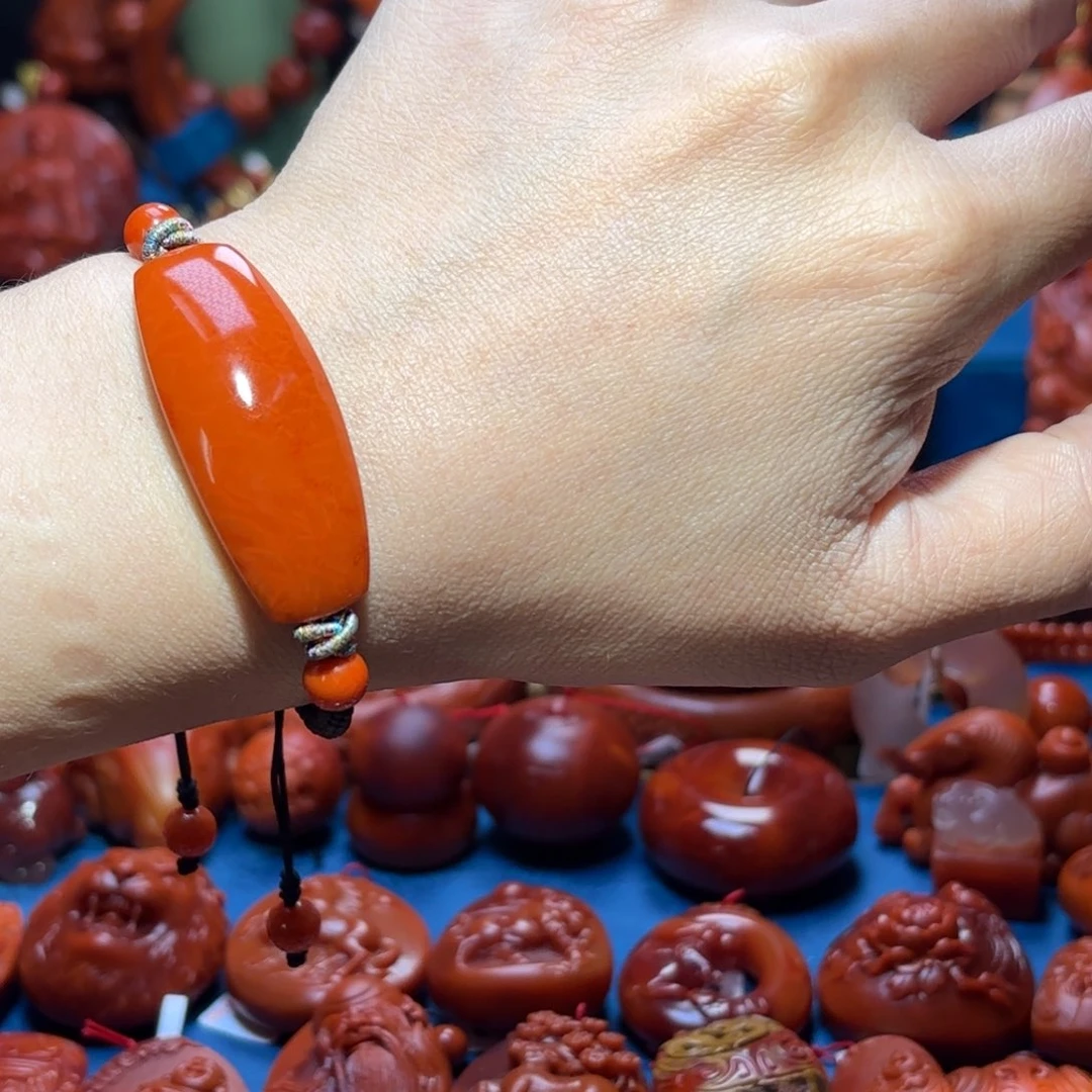 未镶嵌雕刻南红玛瑙