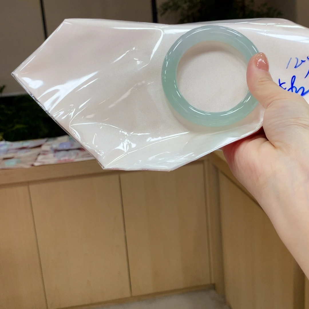未镶嵌手镯翡翠斋**冰不退不换