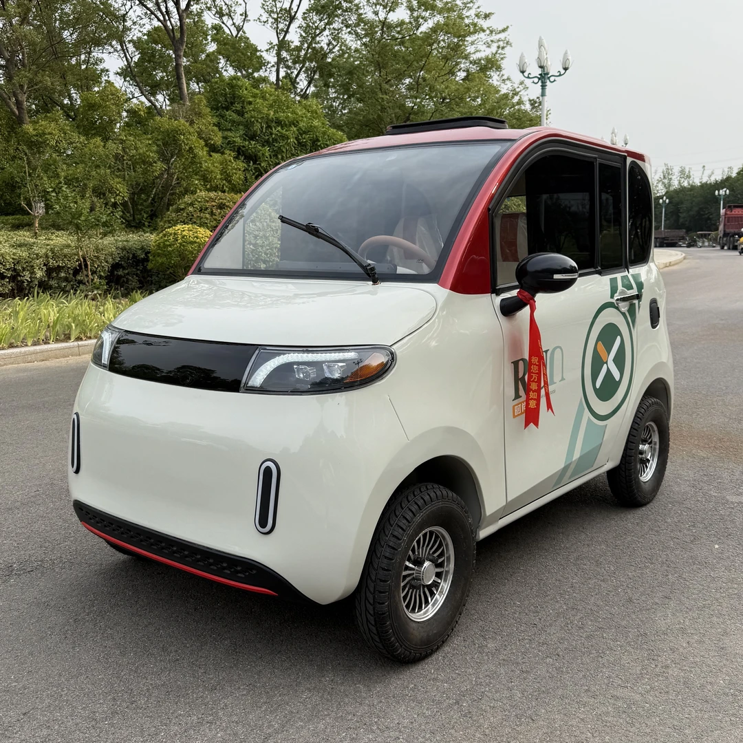 家用新能源锂电池全封闭代步电动车适合家庭日常使用