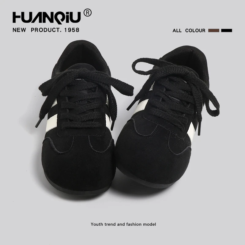 环球黑色大头泡芙鞋女2025新款秋季休闲板鞋丑萌鞋子女运动德训鞋