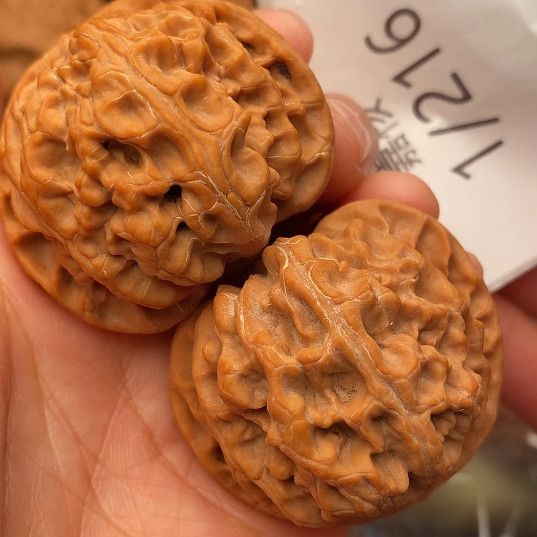 ****猪文玩核桃把件42苹果园