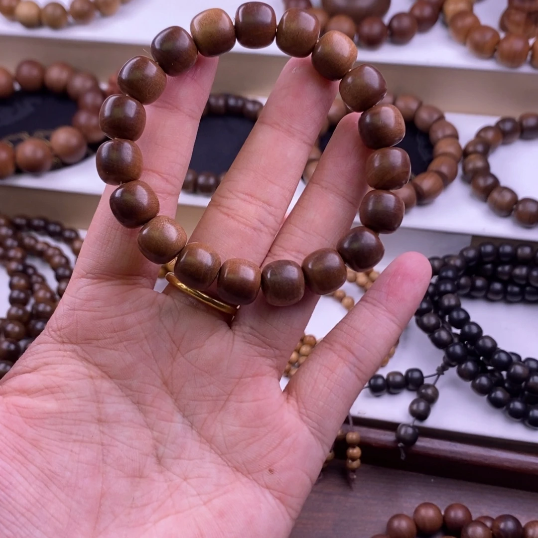 蓝***桉手串/手链檀香木10.11奶香红肉正区老山檀