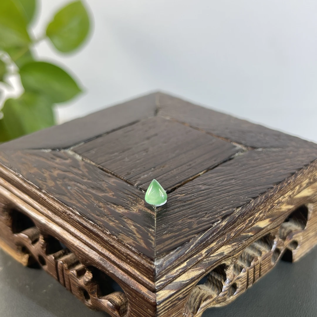 JXW28-24 天然缅甸A货翡翠  翡翠蛋面