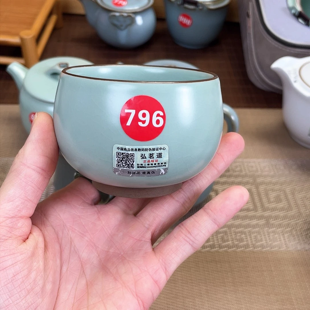 瓷片。。。。。。。。。。。。。。。