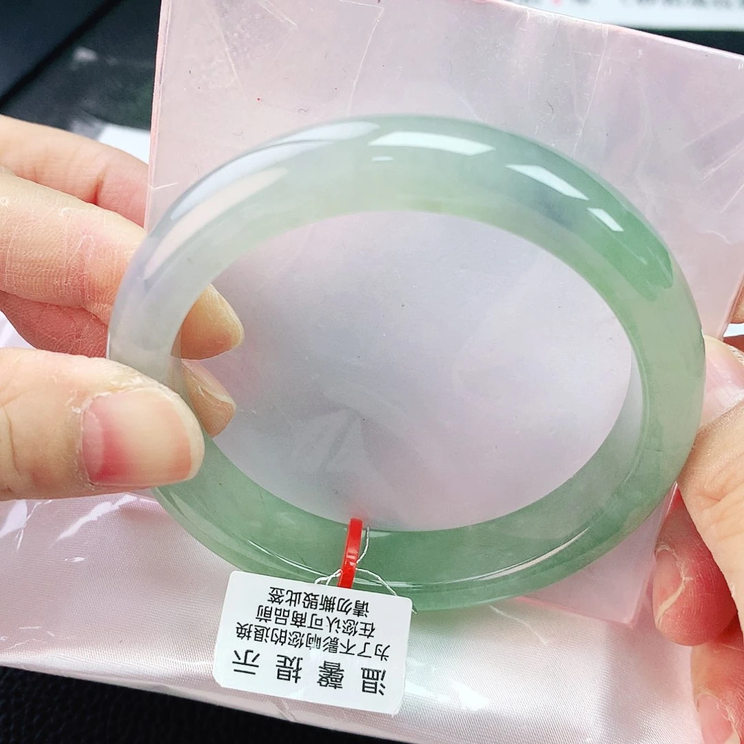 翡翠手镯未镶嵌58圈