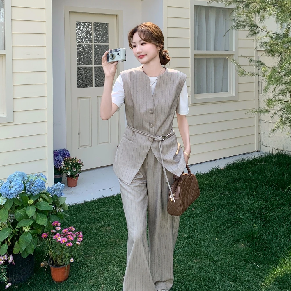 老钱风条纹西装马甲套装2025新款女春夏高级感小香风休闲裤两件套