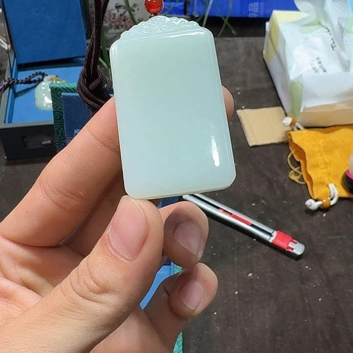 未镶嵌和田玉（糖玉）车挂