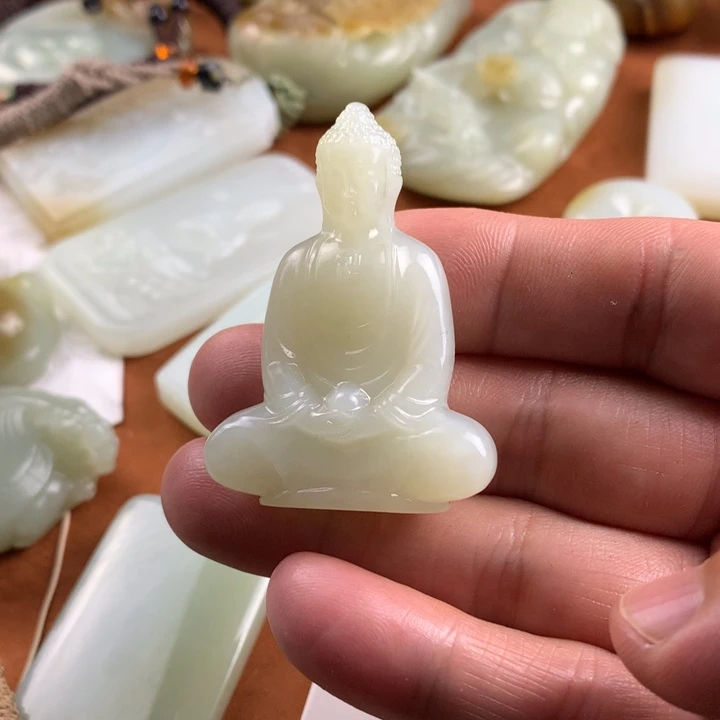 未镶嵌和田玉挂件