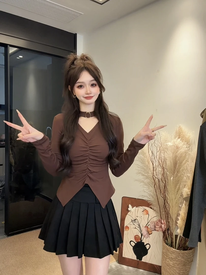 纯欲v领长袖气质女2025秋冬加绒显瘦设计小众内搭短款上衣打底衫